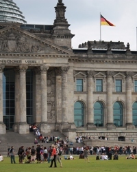 Besucherschlange am Reichstagsgebäude